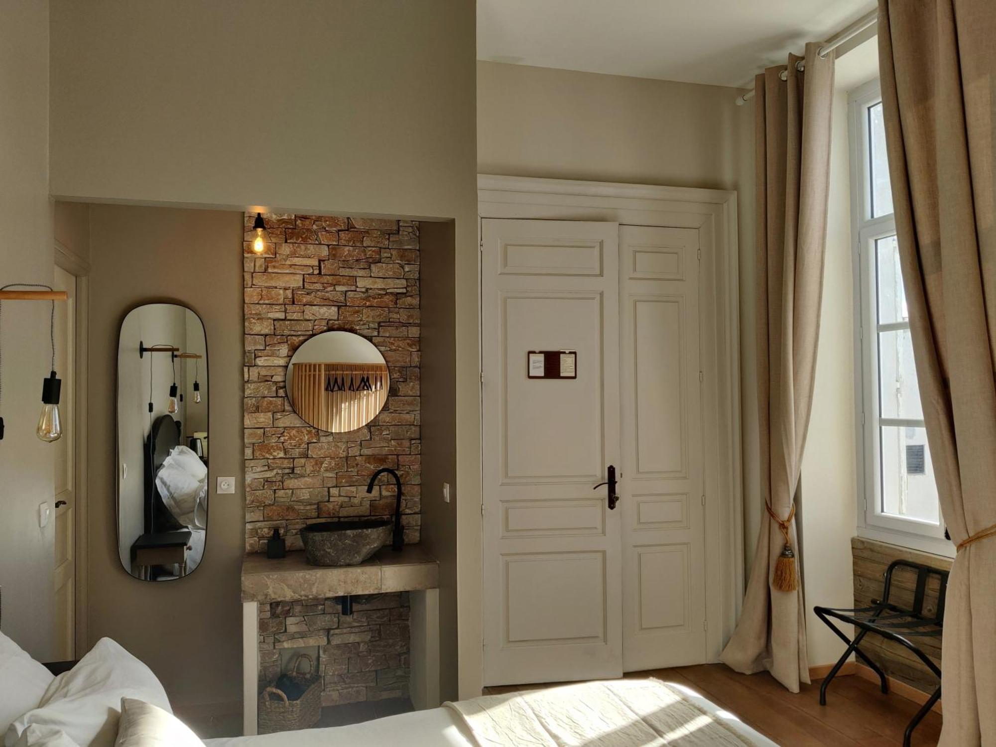 Chambres D'Hotes - Bed And Breakfast Les Palmiers Mèze Oda fotoğraf