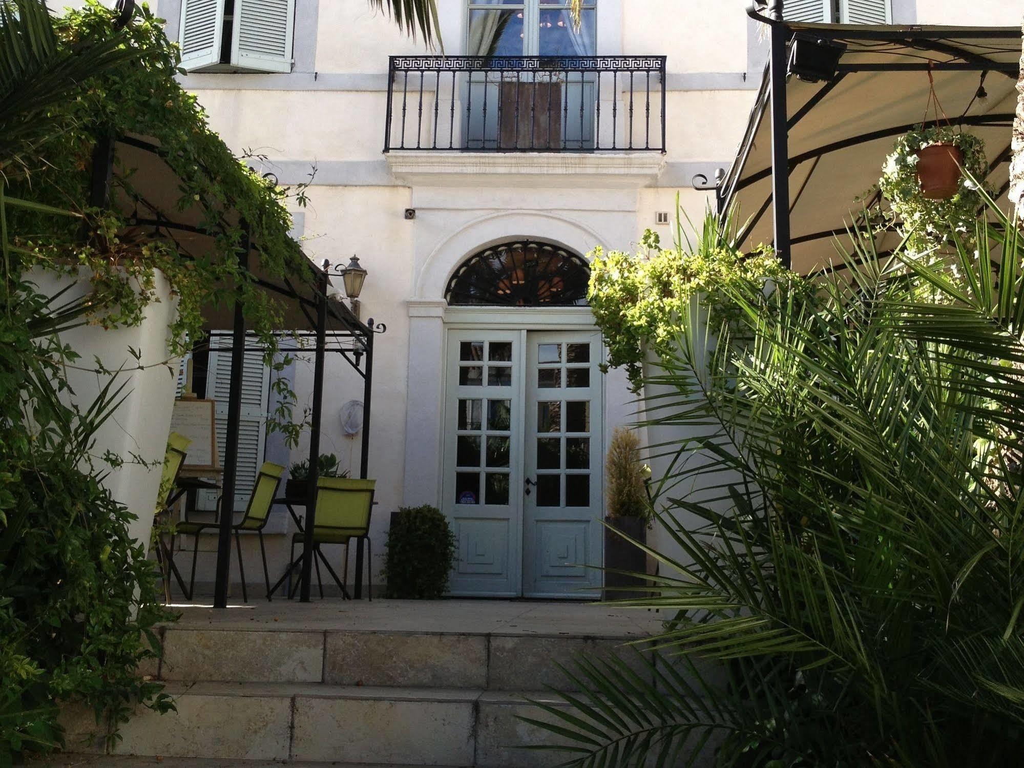 Chambres D'Hotes - Bed And Breakfast Les Palmiers Mèze Dış mekan fotoğraf